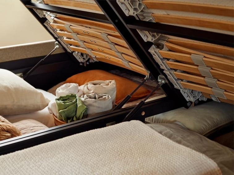 Storage bed